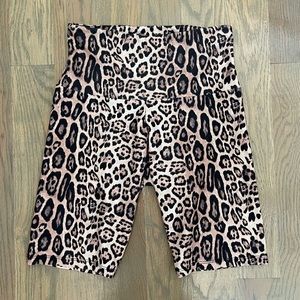 Onzie leopard biker short